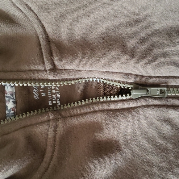 American Eagle cropped 1/2 zip sweater - Picture 4 of 4